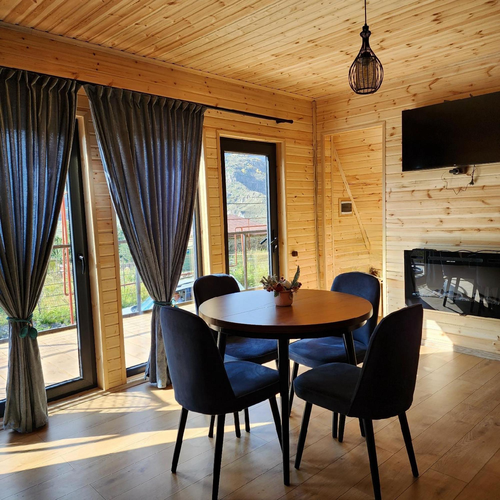 Villa Magic Hut_Kazbegi Chambre photo